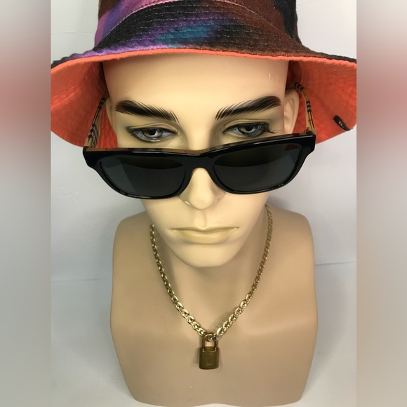 BURBERRY BE4293 380687 square sunglass black on vintage check framegrey lenses. - Picture 8 of 17